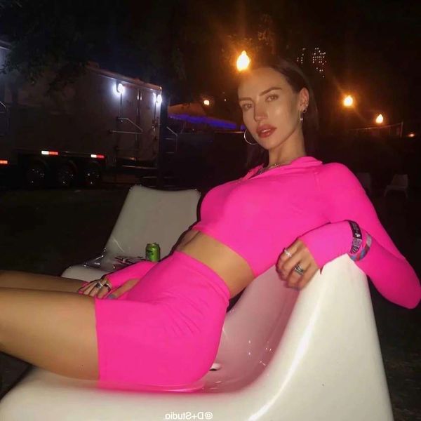 tight skirt reflective letter print half zip short yoga sport designer, Gray
tight skirt reflective letter print half zip short yoga sport designer, Gray