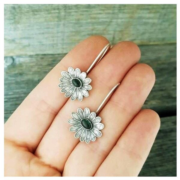 hoop & huggie vintage ethnic flower drop hanging earring for women 2021 fashion lovely ear pendant dangle earrings jewelry accessories, Golden;silver
hoop & huggie vintage ethnic flower drop hanging earring for women 2021 fashion lovely ear pendant dangle earrings jewelry accessories, Golden;silver