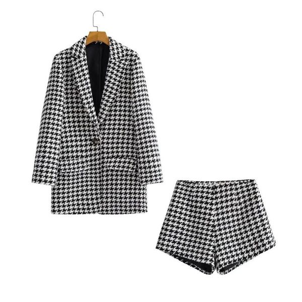 two piece dress 2021 european and american style autumn women's lapel houndstooth woolen coat + shorts suit, White
two piece dress 2021 european and american style autumn women's lapel houndstooth woolen coat + shorts suit, White