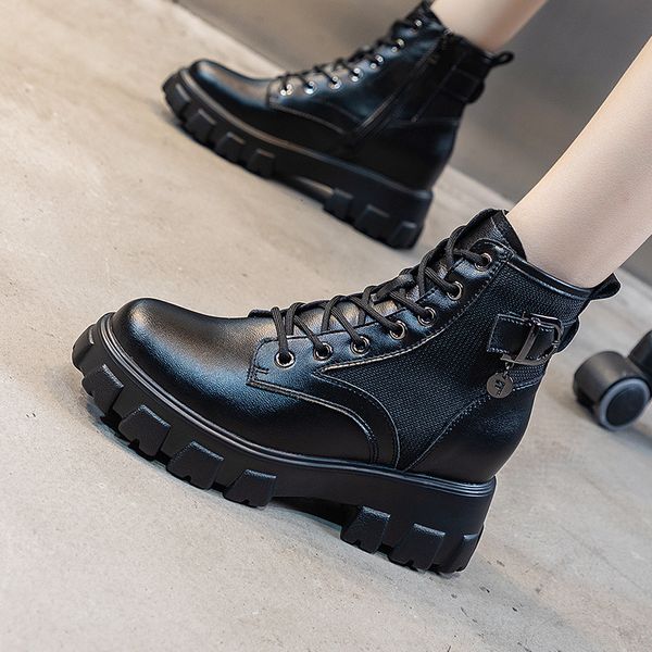 2021 autumn winter short inner heightening martin boot's buckle leisure side zipper british thick soled high sho, Black
2021 autumn winter short inner heightening martin boot's buckle leisure side zipper british thick soled high sho, Black