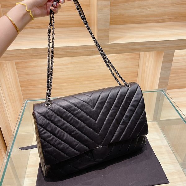 designer womens classic jumbo flap bag calfskin chevron line v-stitch quilted matelasse chain crossbody shouder
designer womens classic jumbo flap bag calfskin chevron line v-stitch quilted matelasse chain crossbody shouder