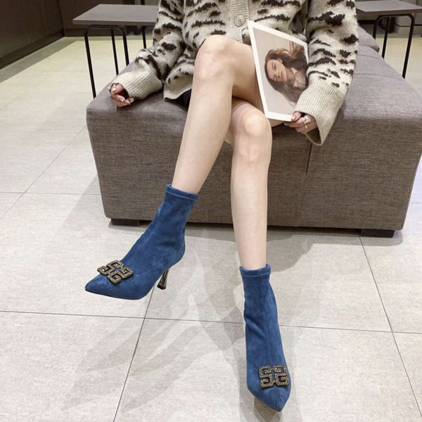 designer short heeled children new high autumn pointed winter 2020 women's heel elastic thin plush rhinestone martin boots, White;red
designer short heeled children new high autumn pointed winter 2020 women's heel elastic thin plush rhinestone martin boots, White;red