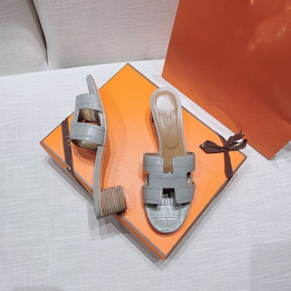 2021high heeled sandals slippers luxury lulu women's shoes slipper af1 97 tn scotland brand senior designer patent classic fashion mail, Black
2021high heeled sandals slippers luxury lulu women's shoes slipper af1 97 tn scotland brand senior designer patent classic fashion mail, Black