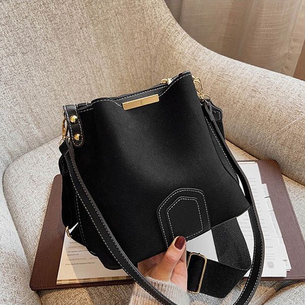 pb0003 fashion women bags simple pu frosted handbag single shoulder bag with versatile bucket 4 colors
pb0003 fashion women bags simple pu frosted handbag single shoulder bag with versatile bucket 4 colors