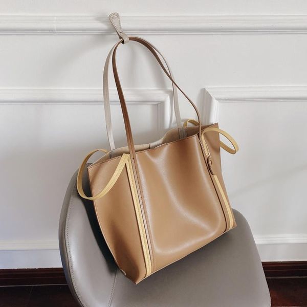 evening bags firmranch european brand double-sided color matching design autumn large-capacity commuter tote leather shoulder bag for women
evening bags firmranch european brand double-sided color matching design autumn large-capacity commuter tote leather shoulder bag for women