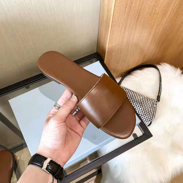 slippers fashion women luxury low heel 2021 summer designer brand shoes casual leather open toe female slides metal decoration, Black
slippers fashion women luxury low heel 2021 summer designer brand shoes casual leather open toe female slides metal decoration, Black
