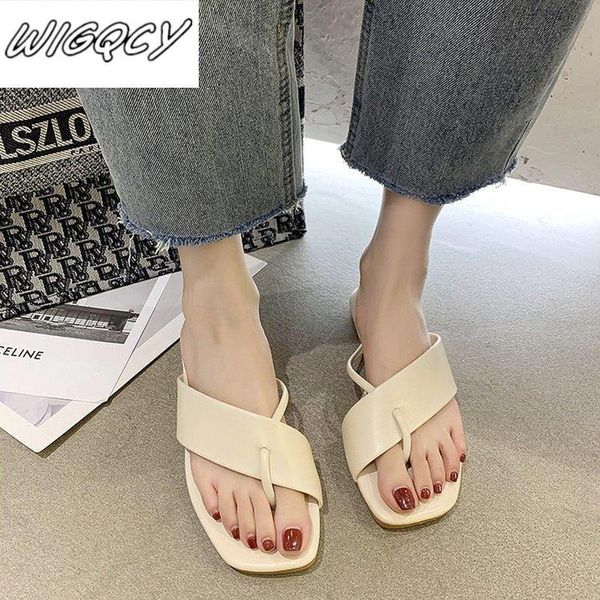 slippers 2021 summer flats thong style retro leather drags holiday beach outside sandals shoes flat heel, Black
slippers 2021 summer flats thong style retro leather drags holiday beach outside sandals shoes flat heel, Black