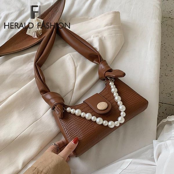luxury underarm bag women 2021 bags designer small shoulder bag new pearl handbags lady's trending hand
luxury underarm bag women 2021 bags designer small shoulder bag new pearl handbags lady's trending hand
