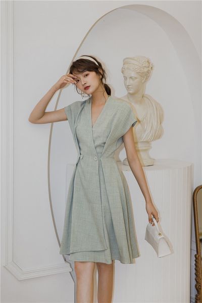 2021 new sleeveless wrap women batwing v neck a line tunic korean ladies summer modest 5urk, Black;gray
2021 new sleeveless wrap women batwing v neck a line tunic korean ladies summer modest 5urk, Black;gray