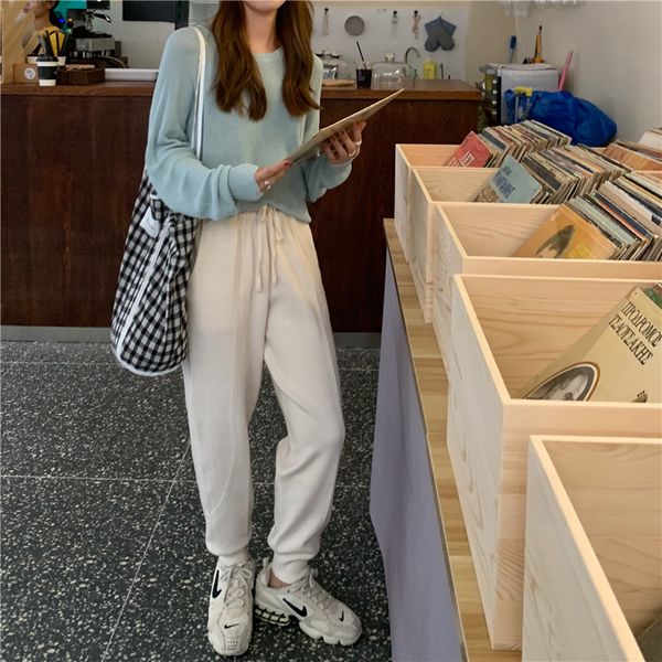 2021 new knitted high waist women ankle-length harem trousers solid casual drawstring spring autumn carrot pants hkvm, Black;white
2021 new knitted high waist women ankle-length harem trousers solid casual drawstring spring autumn carrot pants hkvm, Black;white