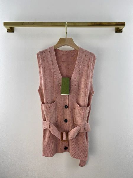 2022 solid pocket knitted sweater vest cardigan women spring autumn new v-neck sleeveless loose sweaters waistcoat women pull femme, White;black
2022 solid pocket knitted sweater vest cardigan women spring autumn new v-neck sleeveless loose sweaters waistcoat women pull femme, White;black