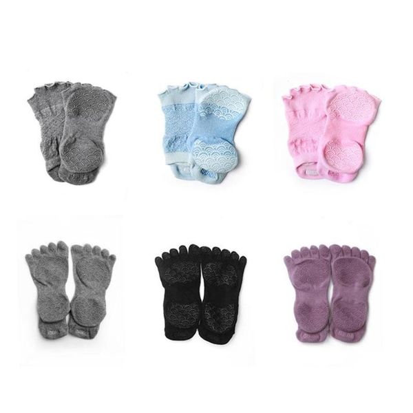 sports socks 1 pair sigedn women cotton toeless yoga five finger silicone grip anti slip home gym fitness sock, Black
sports socks 1 pair sigedn women cotton toeless yoga five finger silicone grip anti slip home gym fitness sock, Black