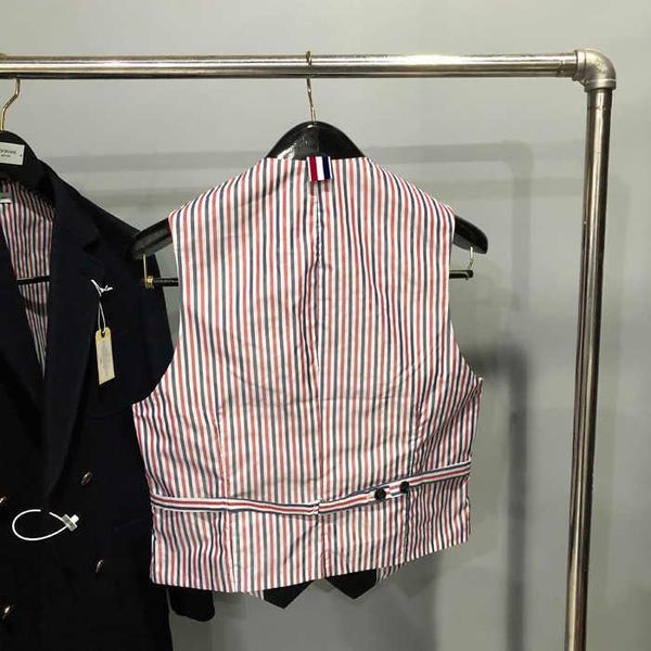 men's vests 2021 fashion brand vest men summer casual suit slim fit cotton patchwork striped sleeveless clothing, Black;white
men's vests 2021 fashion brand vest men summer casual suit slim fit cotton patchwork striped sleeveless clothing, Black;white