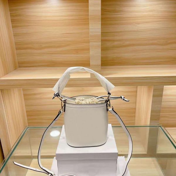 cowhide ladies handbag fashion cylinder bucket bags shoulder crossbody 2021 luxury designer small drawstring buckets bag
cowhide ladies handbag fashion cylinder bucket bags shoulder crossbody 2021 luxury designer small drawstring buckets bag