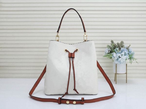 classic high-quality luxury designer bucket bags neo noe handbag purse ladies fashion designers shoulder diagonal bag handbags ship
classic high-quality luxury designer bucket bags neo noe handbag purse ladies fashion designers shoulder diagonal bag handbags ship