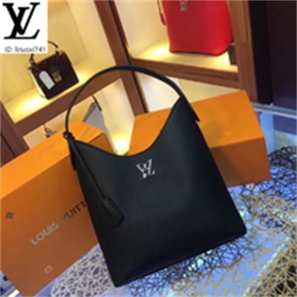 brand designer luxury wvte m52776 black grain handheld shoulder bag women handbags iconic bags handles shoulder bags totes cross body ba
brand designer luxury wvte m52776 black grain handheld shoulder bag women handbags iconic bags handles shoulder bags totes cross body ba