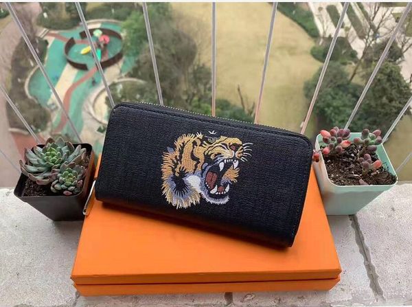 luxury designer zippy long wallet women's zipper brown wallet mono gram canvers leather check plaid wallet good qaulity, Red;black
luxury designer zippy long wallet women's zipper brown wallet mono gram canvers leather check plaid wallet good qaulity, Red;black