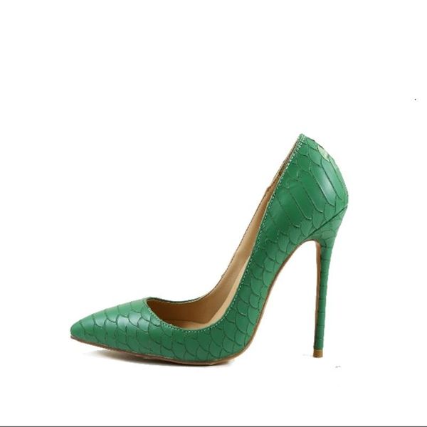 new 2021 fashion shoes woman pointed toe high heels pumps snakeskin pattern office lady party dress shoes green black red
new 2021 fashion shoes woman pointed toe high heels pumps snakeskin pattern office lady party dress shoes green black red