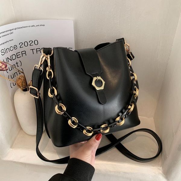 evening bags vintage pu luxury leather chain bucket shoulder for women 2021 fashion quality small crossbody bag female designer handbags
evening bags vintage pu luxury leather chain bucket shoulder for women 2021 fashion quality small crossbody bag female designer handbags