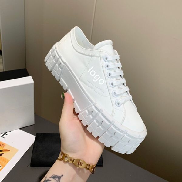 p's 2021 spring and summer mi mi's same small white shoes increased muffin thick bottom triangular standard leisure canvas biscuit, Black
p's 2021 spring and summer mi mi's same small white shoes increased muffin thick bottom triangular standard leisure canvas biscuit, Black