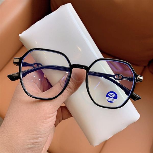 sunglasses trend office irregular anti blue light black myopia glasses for women men computer eyeglasses ultralight radiation 2021, White;black
sunglasses trend office irregular anti blue light black myopia glasses for women men computer eyeglasses ultralight radiation 2021, White;black