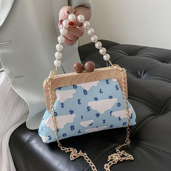 evening bags pearl portable clip buckle shoulder bag female 2021 korean fashion cute western style chain messenger shell
evening bags pearl portable clip buckle shoulder bag female 2021 korean fashion cute western style chain messenger shell