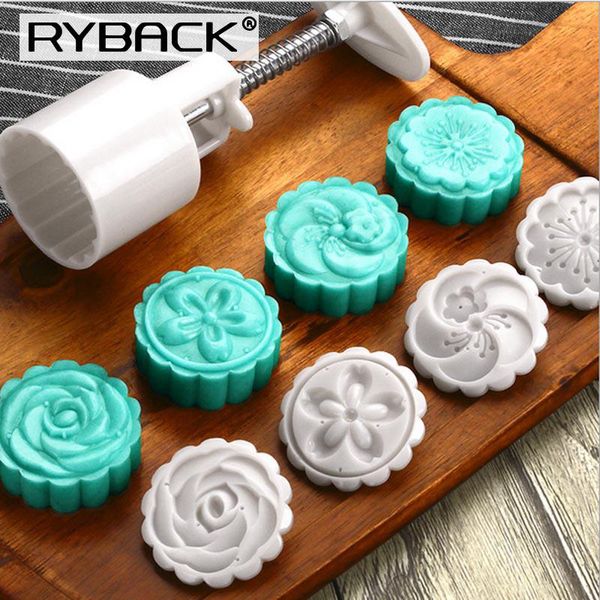 baking & pastry tools 5pcs/lot hand pressing 50g round moon cake mold belt 4 stamps cookie cutter molds
baking & pastry tools 5pcs/lot hand pressing 50g round moon cake mold belt 4 stamps cookie cutter molds