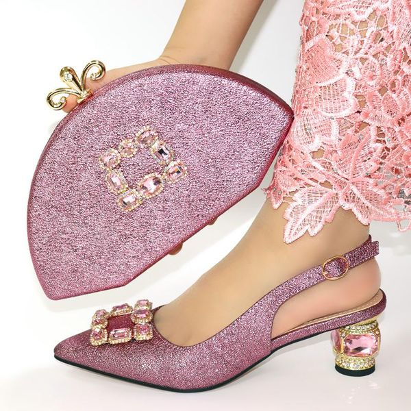 dress shoes elegant pink color special heels and matching bag set latest style nigerian woman for party, Black
dress shoes elegant pink color special heels and matching bag set latest style nigerian woman for party, Black