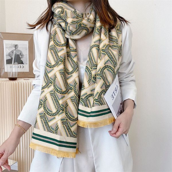 2021 new imitation cashmere letter scarf women's winter korean jacquard versatile fashion air conditioning shawl warm bib, Blue;gray
2021 new imitation cashmere letter scarf women's winter korean jacquard versatile fashion air conditioning shawl warm bib, Blue;gray