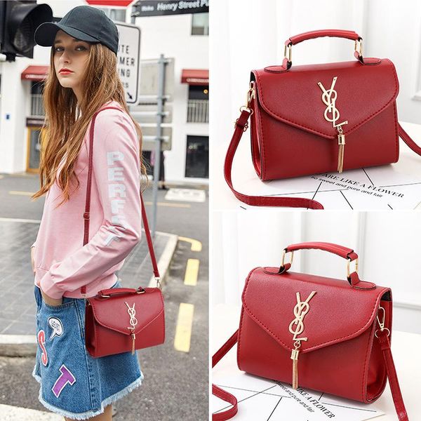 evening bags luxury handbag women stitching wild messenger designer brand shoulder bag female ladies totes
evening bags luxury handbag women stitching wild messenger designer brand shoulder bag female ladies totes