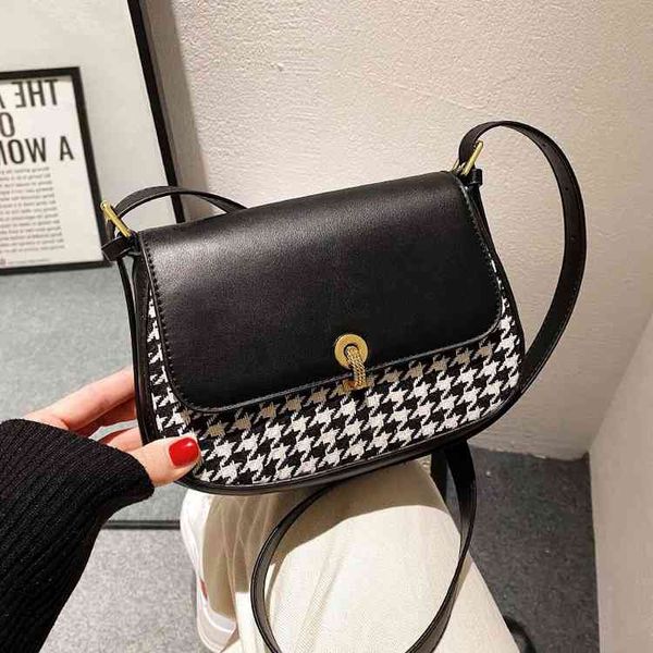 bags handbags wallets 2021 autumn and winter simple shoulder fashion messenger korean ins thousand bird lattice small square, Black;red
bags handbags wallets 2021 autumn and winter simple shoulder fashion messenger korean ins thousand bird lattice small square, Black;red