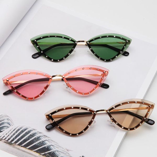 sunglasses cat eye women's metal frame personalized party glasses men brand designer outdoor sports street shooting, White;black
sunglasses cat eye women's metal frame personalized party glasses men brand designer outdoor sports street shooting, White;black