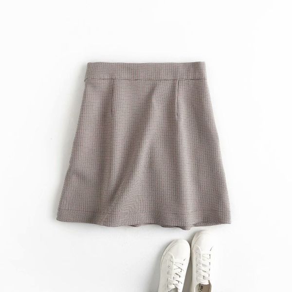 2021 new women plaid mini skirt classic fashion jupe casual skirts kl5s, Black
2021 new women plaid mini skirt classic fashion jupe casual skirts kl5s, Black