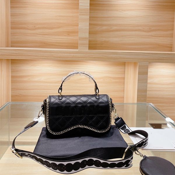 2021 classic luxury imitation brand ladies shoulder bags wide shoulder strap big logo designer handbag outdoor sacoche large capacity street
2021 classic luxury imitation brand ladies shoulder bags wide shoulder strap big logo designer handbag outdoor sacoche large capacity street