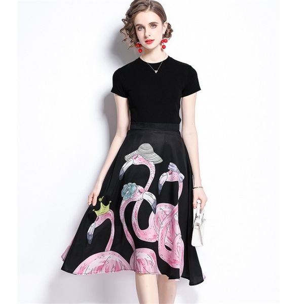 summer 2 piece set runway fashaion casual women black short sleeve t-shirt + high waist print big swing midi skirts outfit 210526, White
summer 2 piece set runway fashaion casual women black short sleeve t-shirt + high waist print big swing midi skirts outfit 210526, White