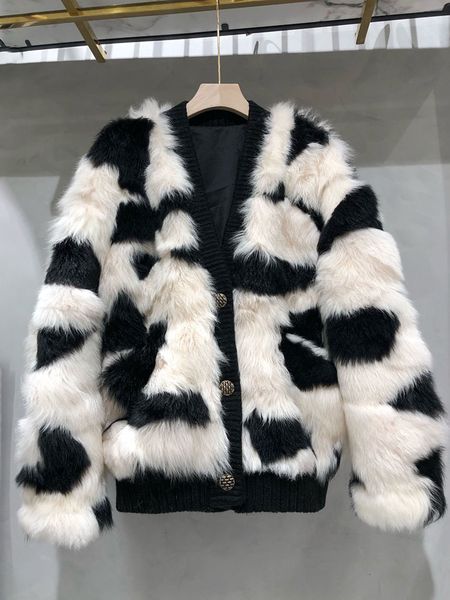 2021 new winter fashion short cut female jacket royal fur wool ladies with cleavage v single breasted jackets s65 lej0, Black
2021 new winter fashion short cut female jacket royal fur wool ladies with cleavage v single breasted jackets s65 lej0, Black