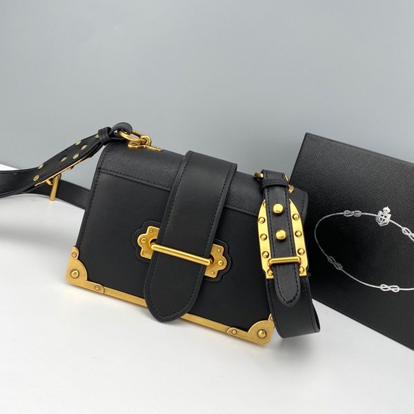 designer classic crossbody bag fashion women single vintage shoulder small with gift box
designer classic crossbody bag fashion women single vintage shoulder small with gift box