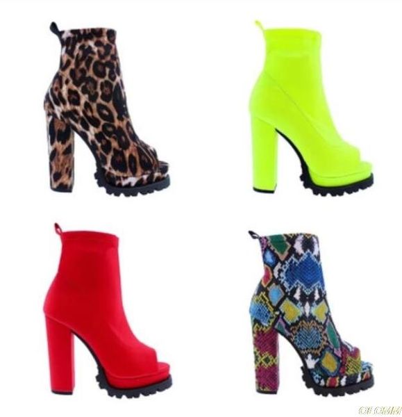 factory direct 2021 new autumn and winter women's zipper snake pattern waterproof platform high-heeled platform open toe low boo, Black
factory direct 2021 new autumn and winter women's zipper snake pattern waterproof platform high-heeled platform open toe low boo, Black