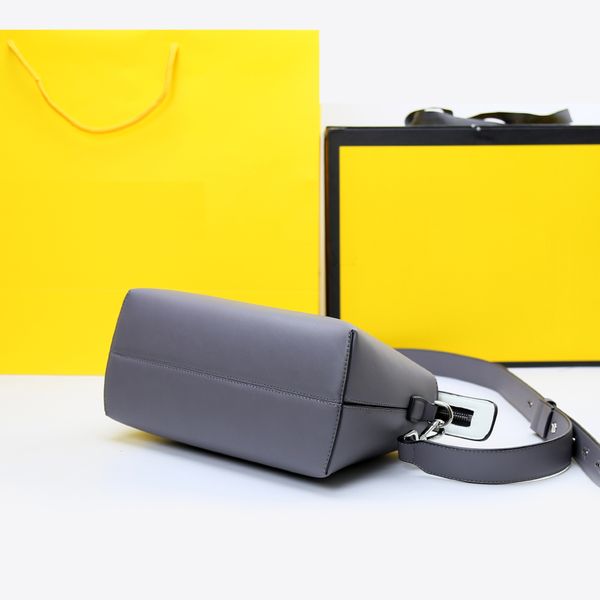 2021 early spring model style color matching by the way boston pillow bag rivet hand-carrying one-shoulder crossbody bag
2021 early spring model style color matching by the way boston pillow bag rivet hand-carrying one-shoulder crossbody bag