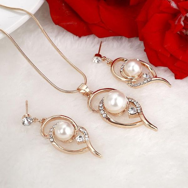 earrings & necklace minhin 2021 fashion pearl jewelry sets for women rhinestone pendant charming wedding, Silver
earrings & necklace minhin 2021 fashion pearl jewelry sets for women rhinestone pendant charming wedding, Silver
