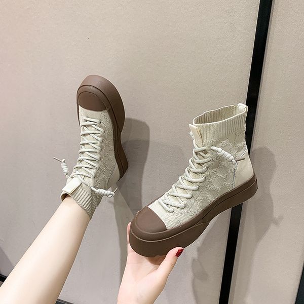2021 autumn leather martin women's elastic fly woven lace up round head high casual student short boots, Black
2021 autumn leather martin women's elastic fly woven lace up round head high casual student short boots, Black