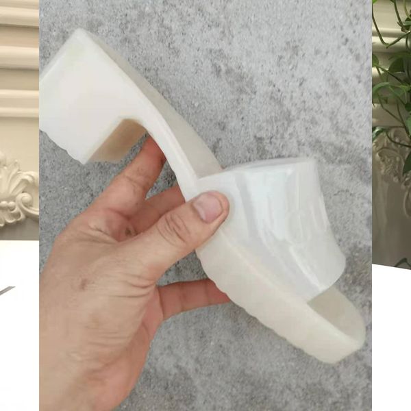 2021 designer slide latest women's slippers sandals super fashion transparent jelly shoes luxury custom logo comfortable and beautiful, Black
2021 designer slide latest women's slippers sandals super fashion transparent jelly shoes luxury custom logo comfortable and beautiful, Black