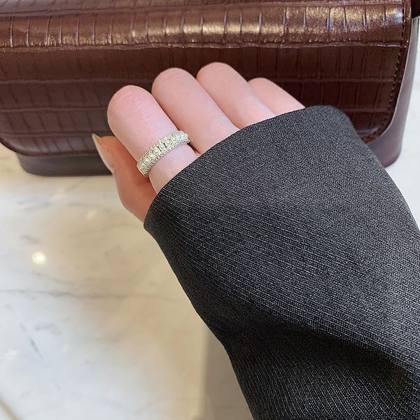 trend gold plated copper zircon pearl rings for women female vintage party wedding open finger ring fashion jewelry gifts black friday q98a, Golden;silver
trend gold plated copper zircon pearl rings for women female vintage party wedding open finger ring fashion jewelry gifts black friday q98a, Golden;silver