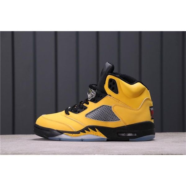 high version jumpman 5 sp michigan basketball shoes women mens fashion trainers new designer sneakers ship with box
high version jumpman 5 sp michigan basketball shoes women mens fashion trainers new designer sneakers ship with box