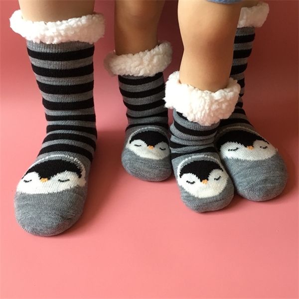 2020 new autumn and winter thickened plush warm children's knitting wool socks thickened non slip hosiery floor socks c0224, Black
2020 new autumn and winter thickened plush warm children's knitting wool socks thickened non slip hosiery floor socks c0224, Black