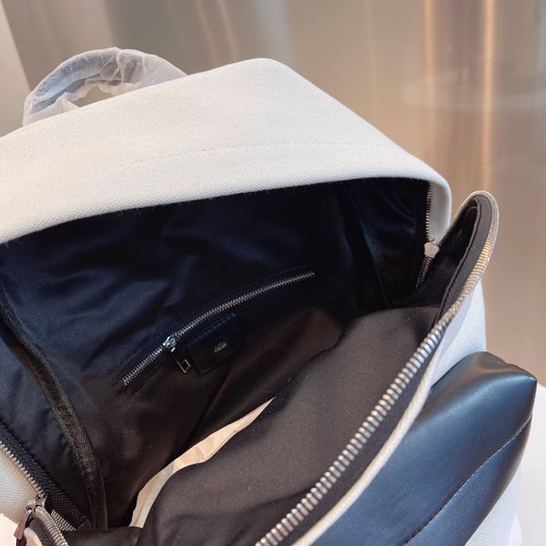 2022school bags women and men high qualitu classic patchwork canvans backpacks size33*12*38cm
2022school bags women and men high qualitu classic patchwork canvans backpacks size33*12*38cm