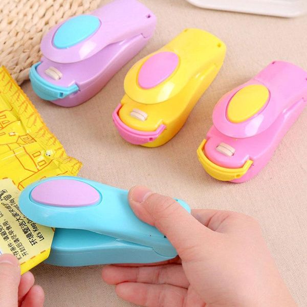 bag clips mini kitchen accessories tools portable food clip heat sealing machine home snack utensils gadget
bag clips mini kitchen accessories tools portable food clip heat sealing machine home snack utensils gadget