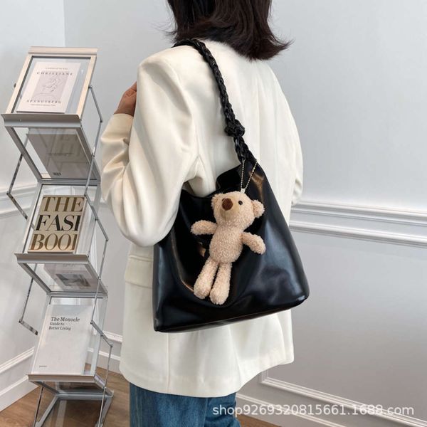hbp fashion korea bear foreign messenger female harajuku large capacity leisure travel shopping bag college style student schoolbag
hbp fashion korea bear foreign messenger female harajuku large capacity leisure travel shopping bag college style student schoolbag
