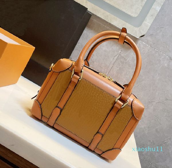 fashion women handbag designer letter printing style pillow bag tide lady straddle one shoulder dinner bags er120
fashion women handbag designer letter printing style pillow bag tide lady straddle one shoulder dinner bags er120