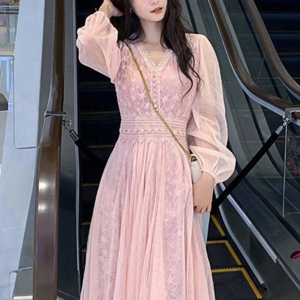 casual dresses elegant solid chiffon dress women korean sweet cute v-neck bubble sleeve female party midi 2021 summer, Black;gray
casual dresses elegant solid chiffon dress women korean sweet cute v-neck bubble sleeve female party midi 2021 summer, Black;gray